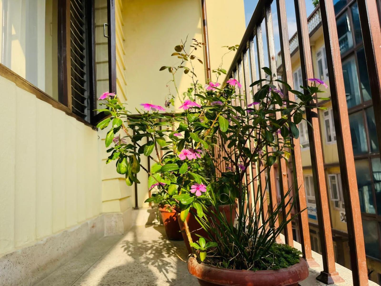 Holy Land Hotel Nepal Катманду Екстериор снимка
