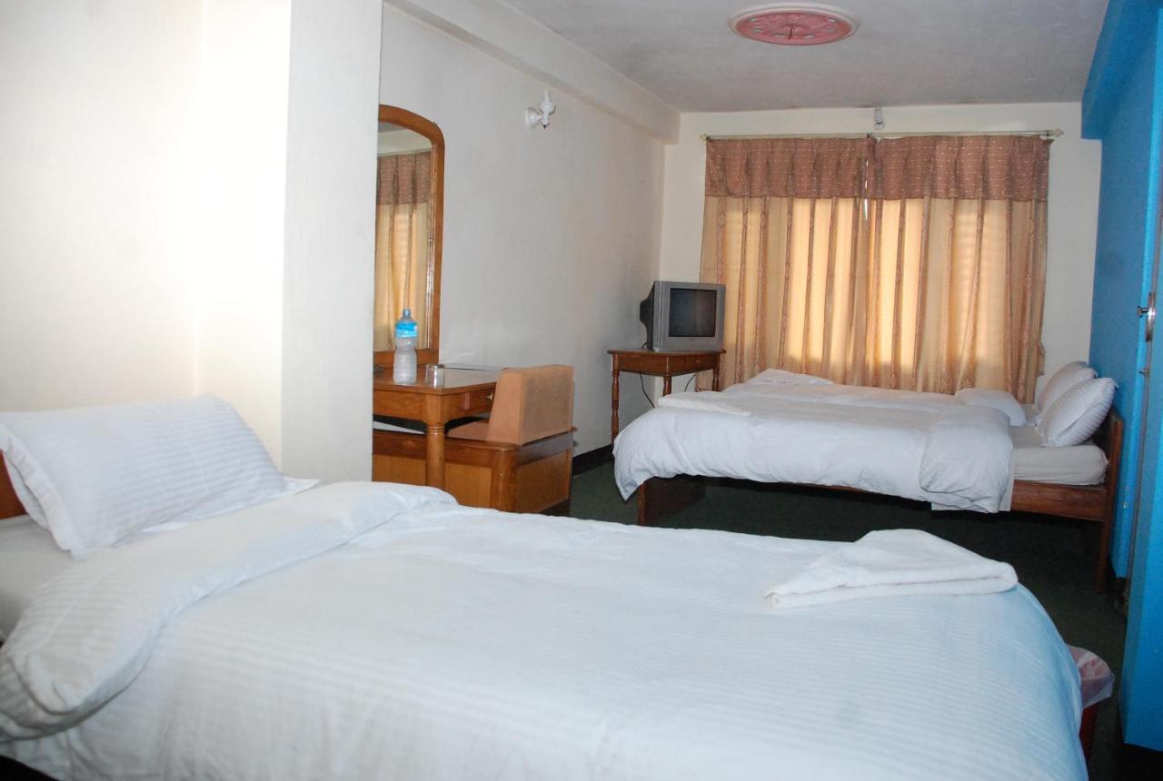 Holy Land Hotel Nepal Катманду Стая снимка